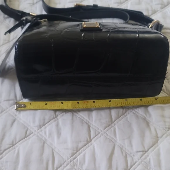 Dooney & Bourke Black Croc-Embossed Crossbody Bag - Picture 3 of 9